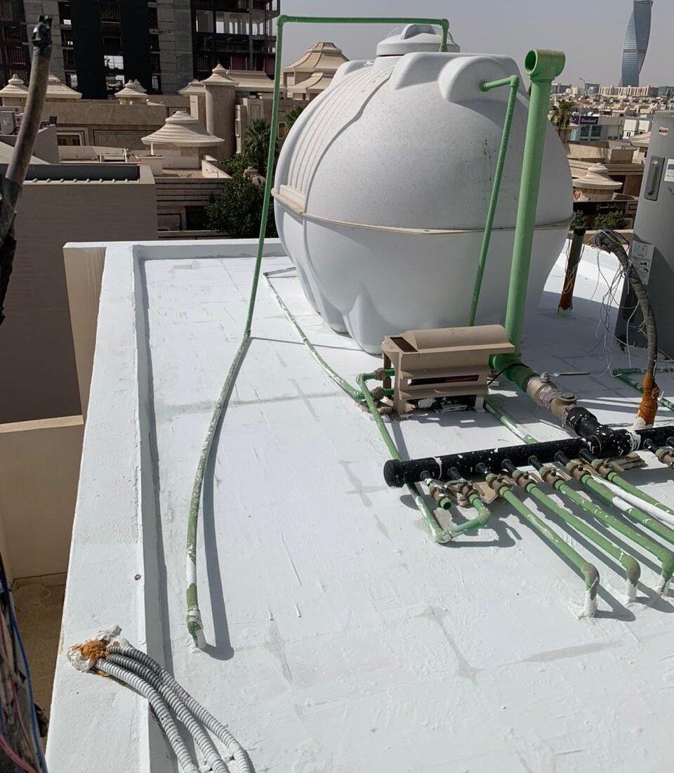بعد التنفيذ — عزل سطح فيلا بالرياض